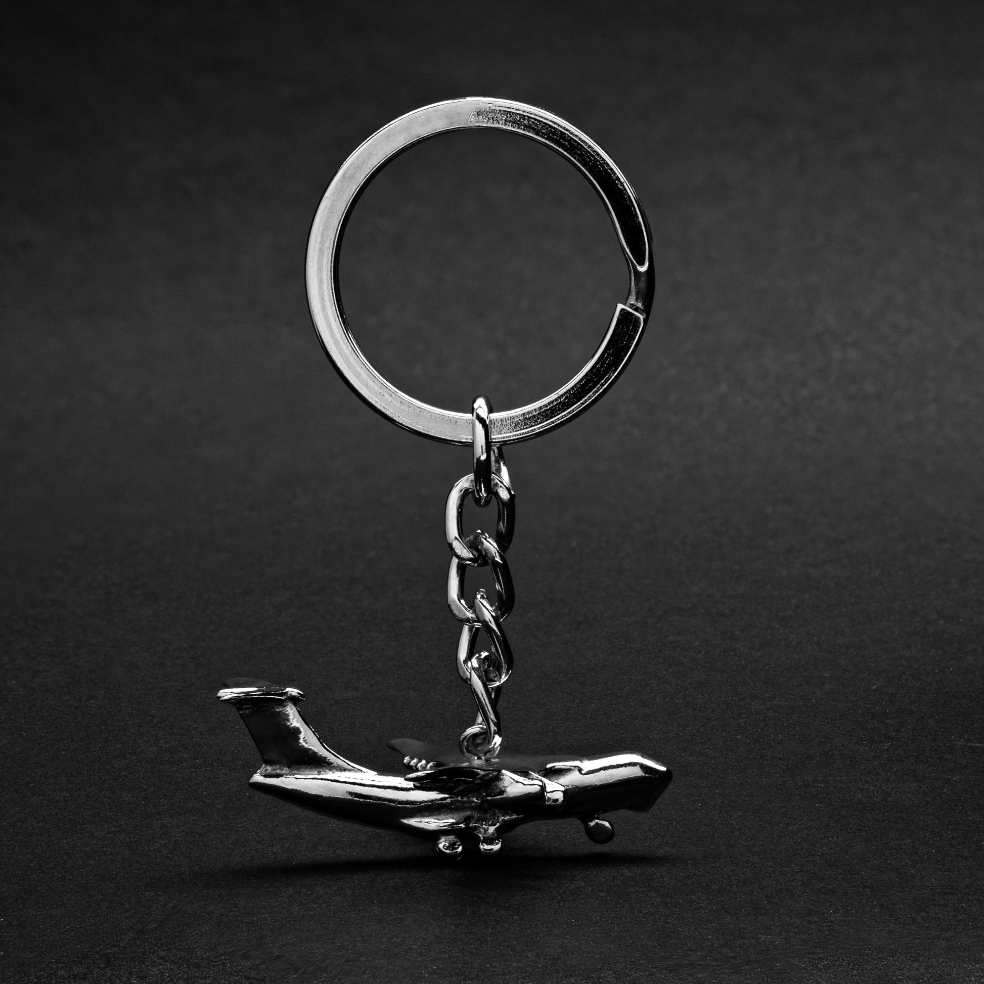 Il 76 Airplane Bag Keychain