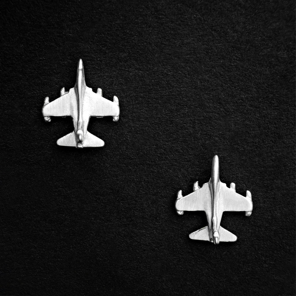 MM105 JAGUAR STUDS
