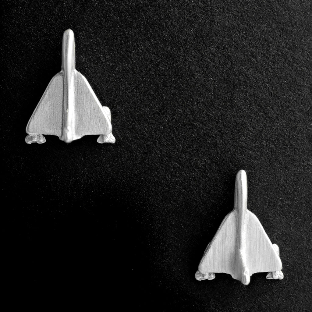 MM057 TEJAS STUD